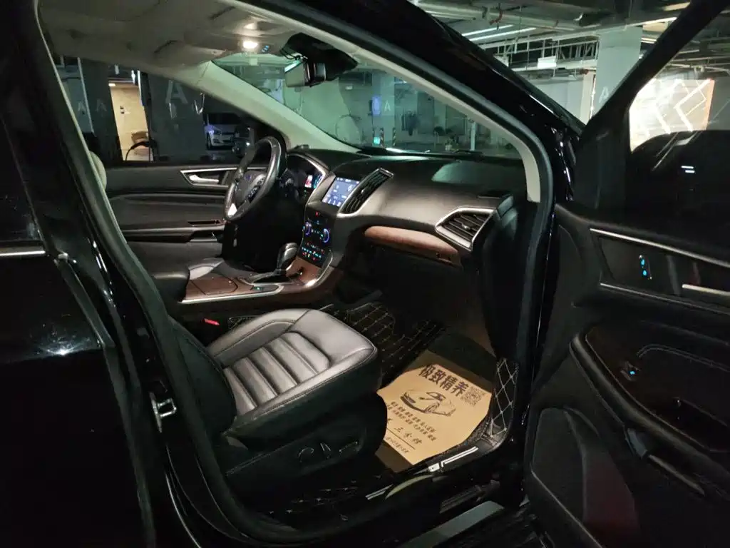 Ford Edge — миниатюра 19