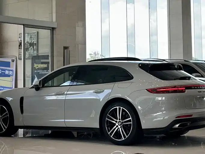 Porsche Panamera — миниатюра 4
