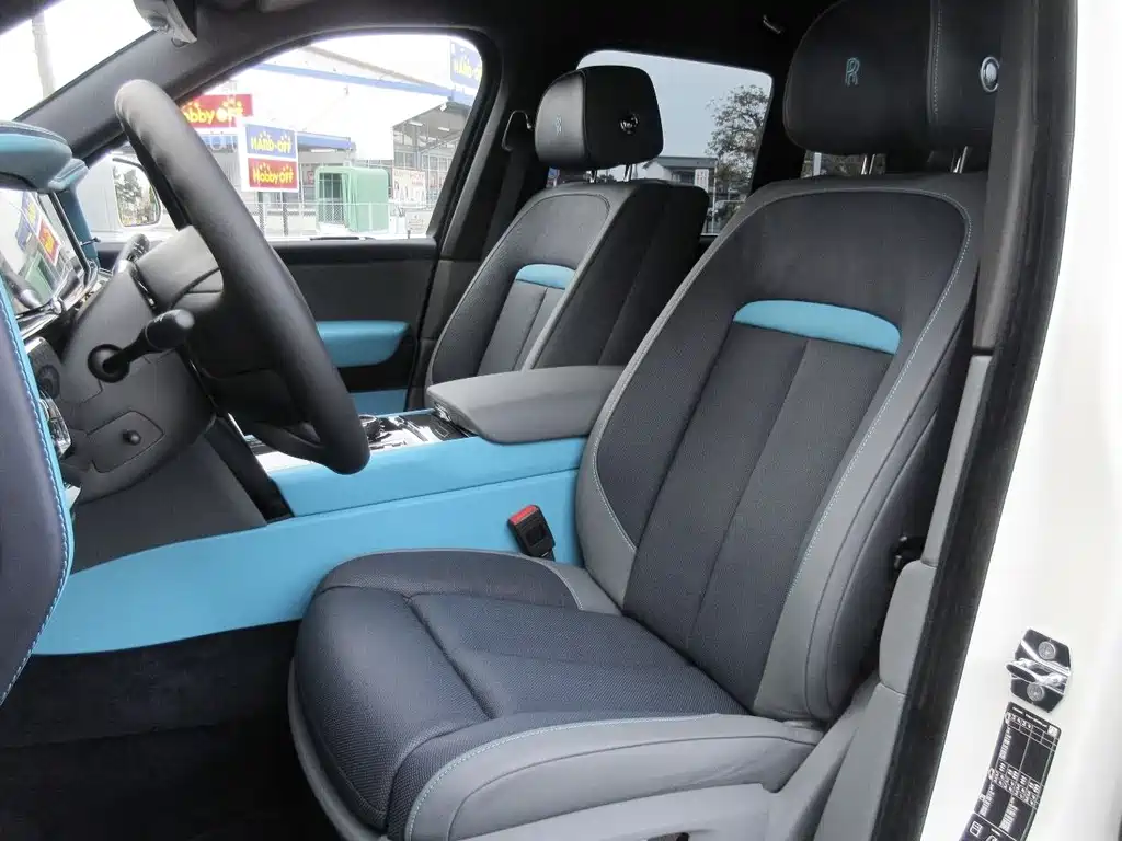 Rolls-Royce Cullinan 2025 Black Badge