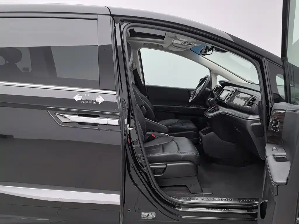 Honda Elysion — миниатюра 23