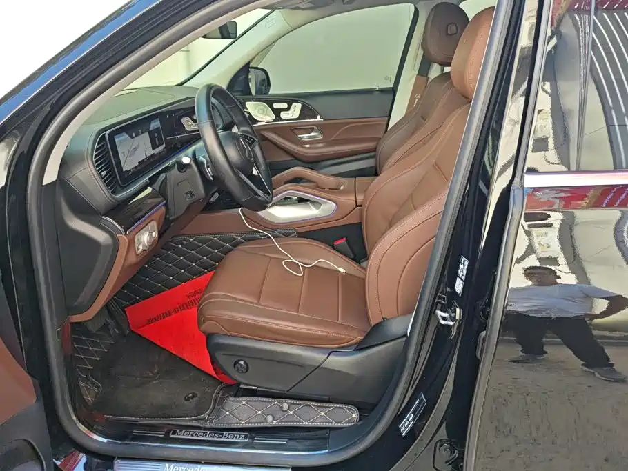 Mercedes-Benz GLE (Import) — миниатюра 9