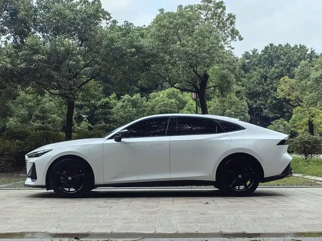 Changan UNI-V — миниатюра 9