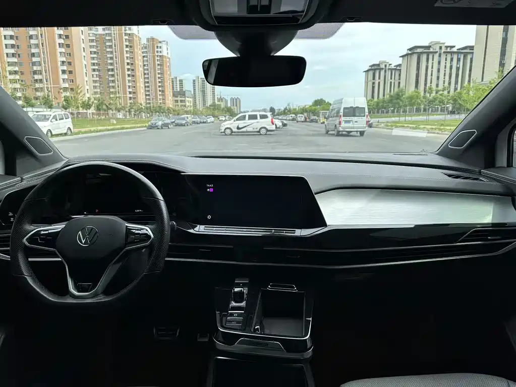 Volkswagen Viloran 2022 380TSI R-Line 6 мест