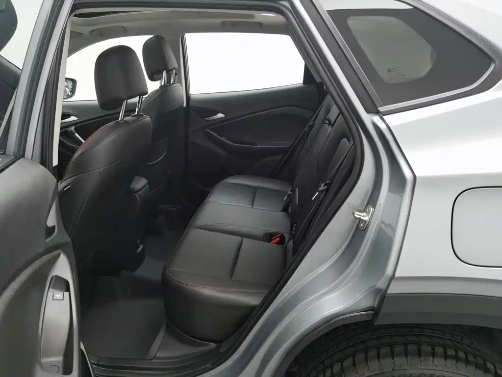 Chevrolet Trax — миниатюра 15