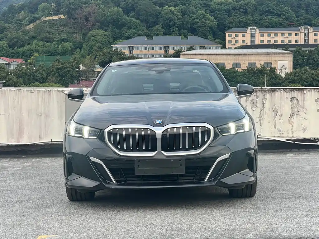 BMW 5 Series 5 2025 530Li Premium M Sport