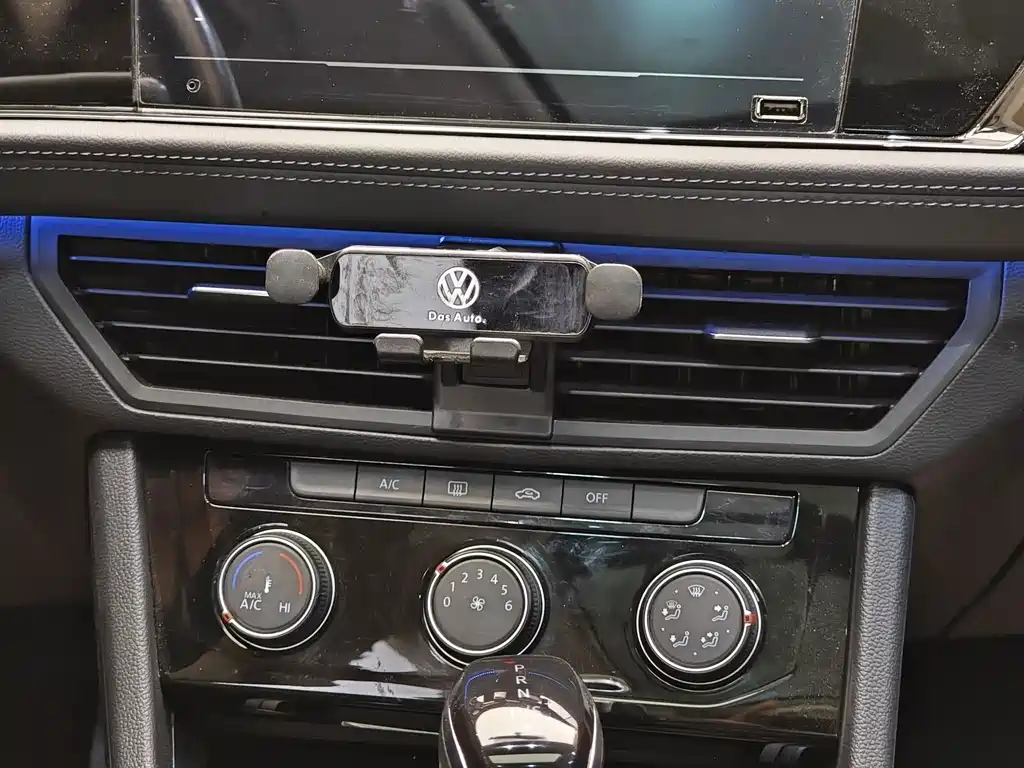 Volkswagen Sagitar — миниатюра 16