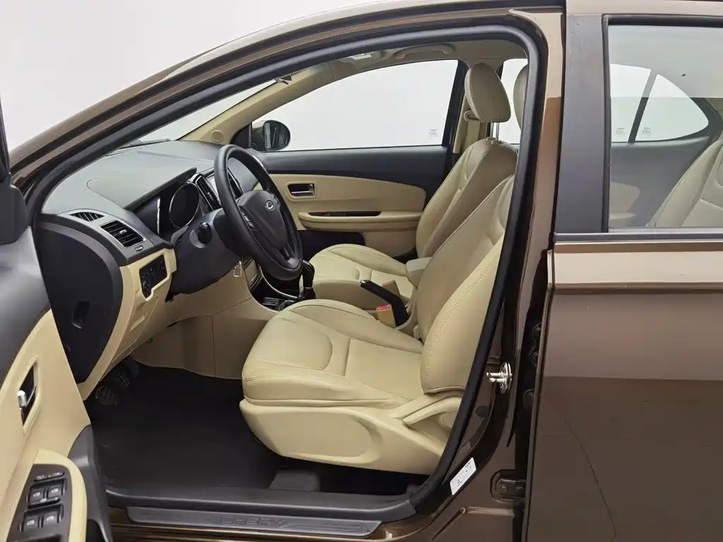 Chery E3 — миниатюра 10