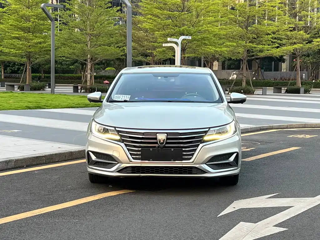 Roewe i6 New Energy — миниатюра 2