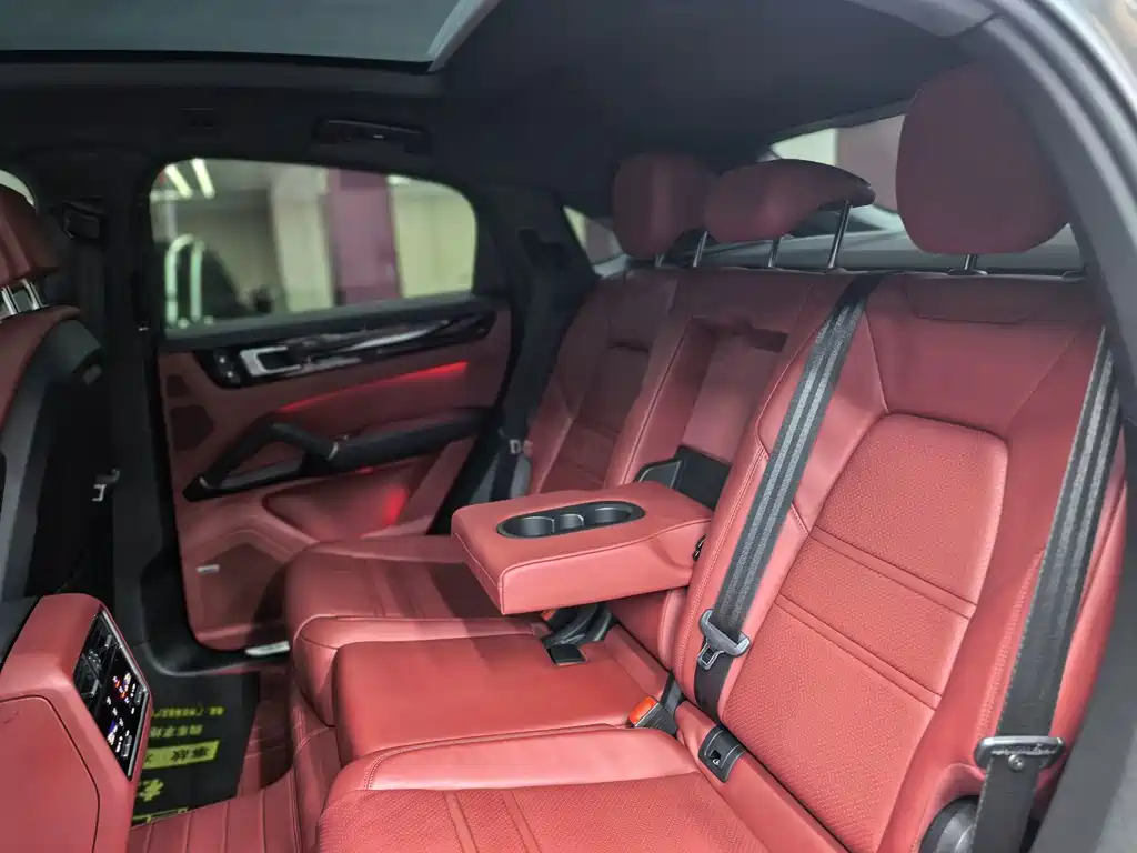 Porsche Cayenne — миниатюра 34