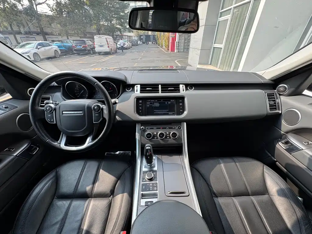 Land Rover Range Rover Sport 2016 3.0 SDV6 HSE DYNAMIC