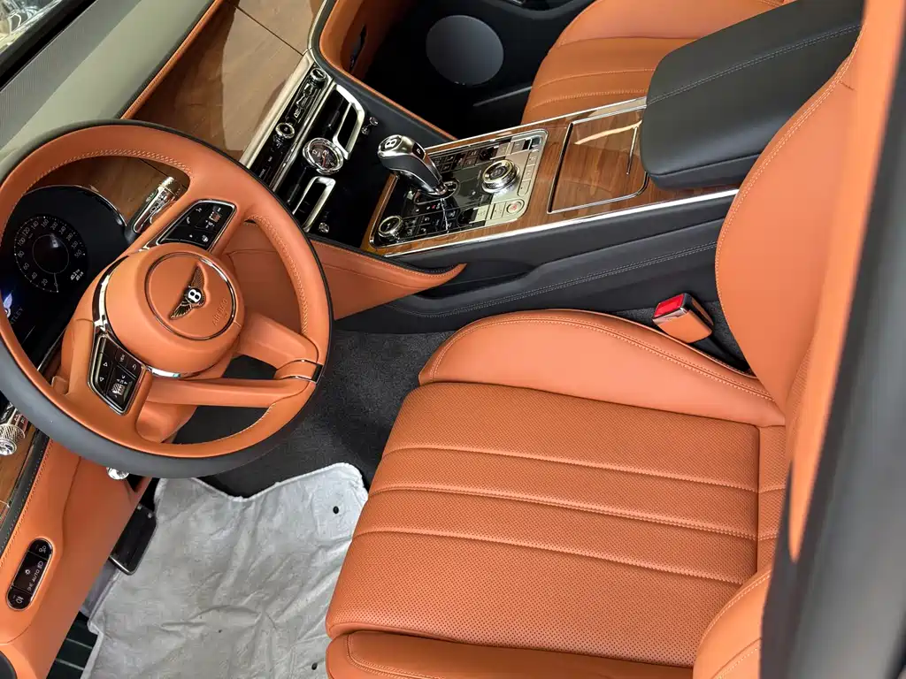 Bentley Flying Spur 2026 4.0T V8 Standard