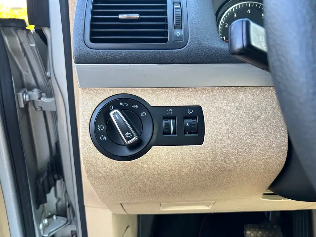 Volkswagen Touran — миниатюра 13
