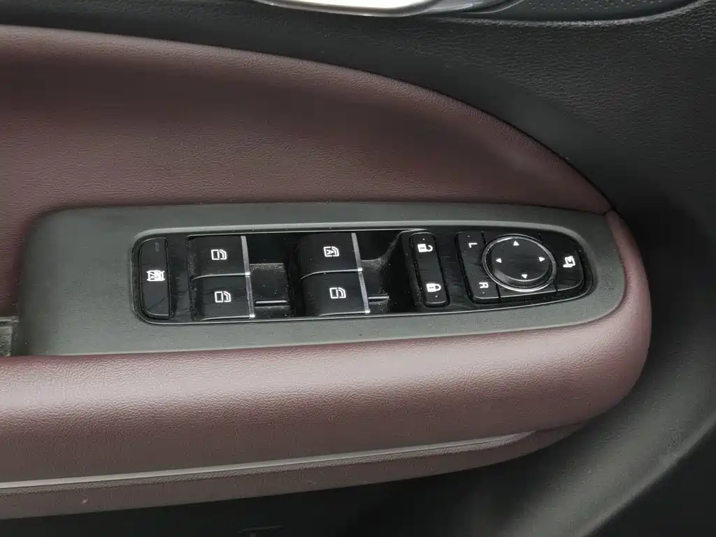 GAC Motor Trumpchi M6 — миниатюра 9