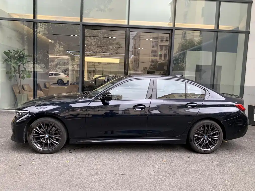 BMW 3 Series 3 2022 330i M Sport