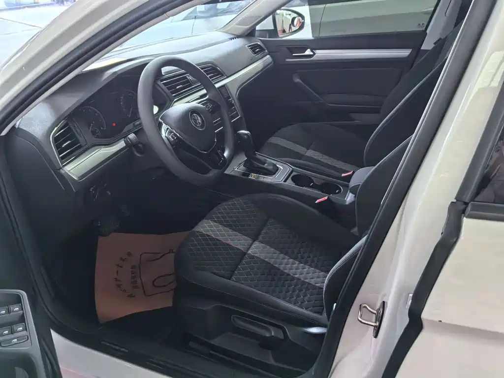 Volkswagen Lamando — миниатюра 7