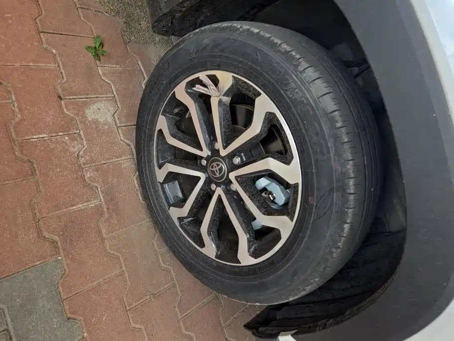 Toyota Frontlander — миниатюра 6
