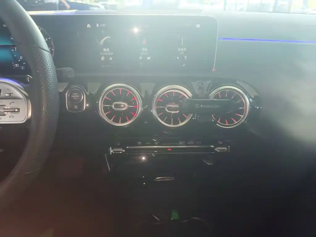 Mercedes-Benz A-Class — миниатюра 18