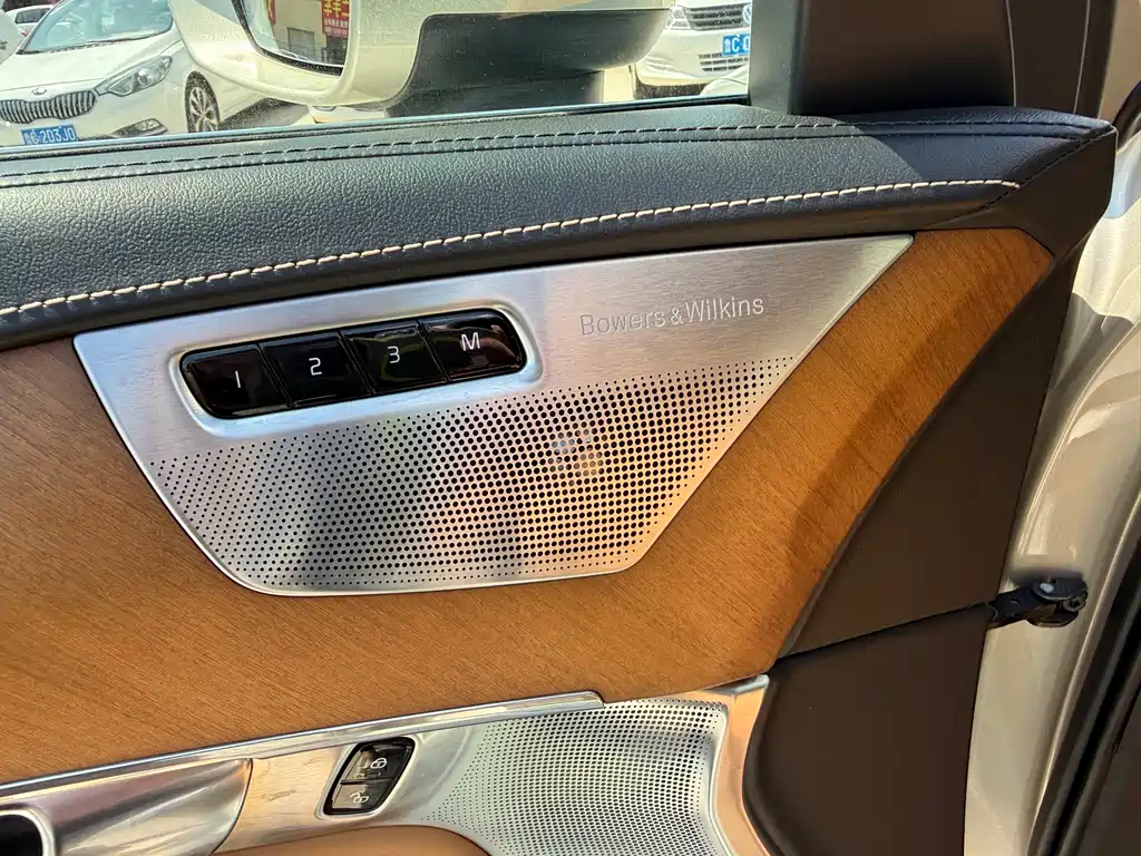 Volvo XC90 — миниатюра 6