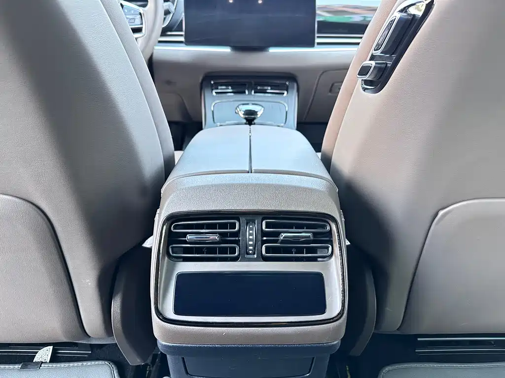 BYD Han — миниатюра 11