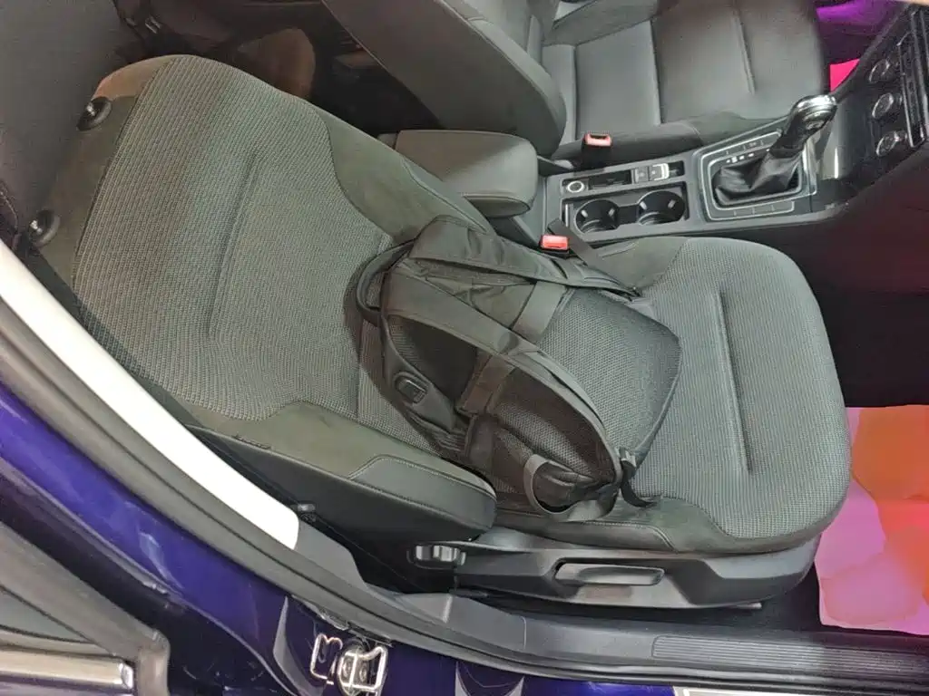 Volkswagen Golf — миниатюра 25