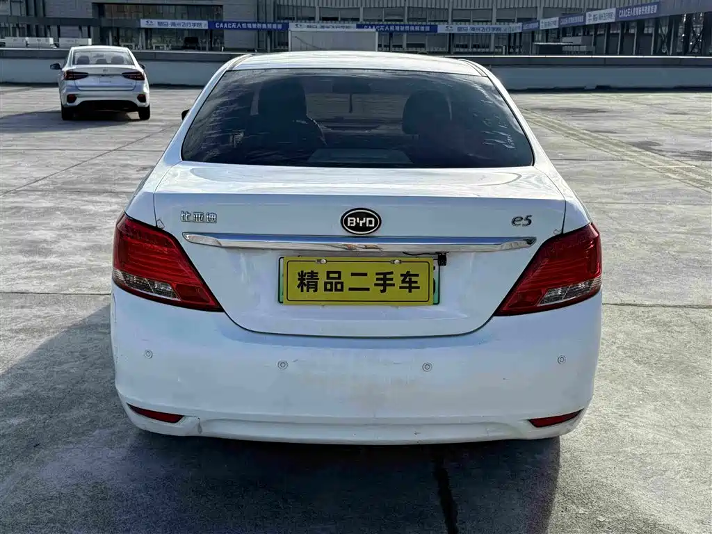 BYD e5 — миниатюра 6