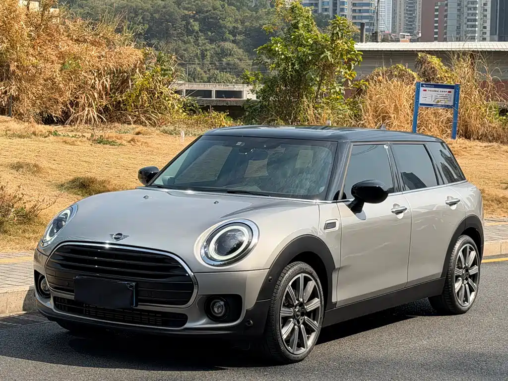 MINI CLUBMAN