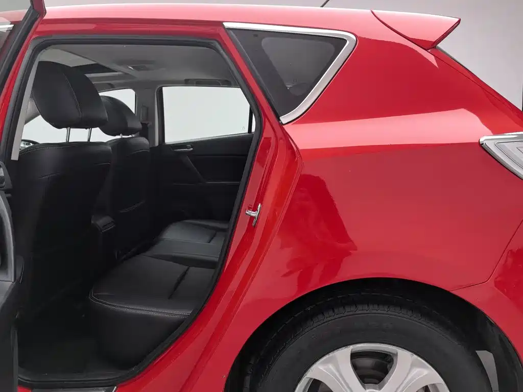 Mazda 3 Xingcheng — миниатюра 15