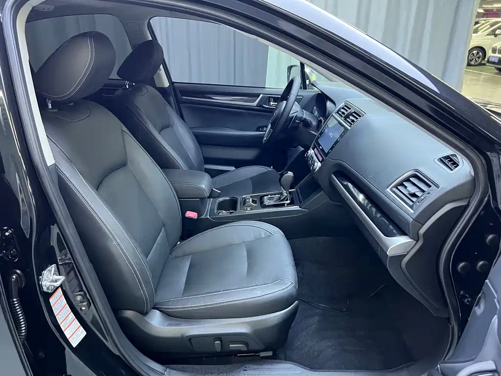 Subaru Legacy — миниатюра 14