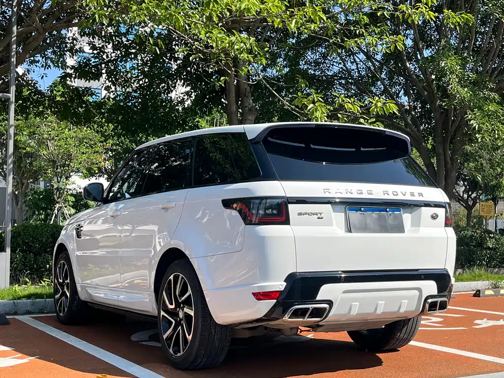 Land Rover Range Rover Sport 2020 3.0 L6 SE