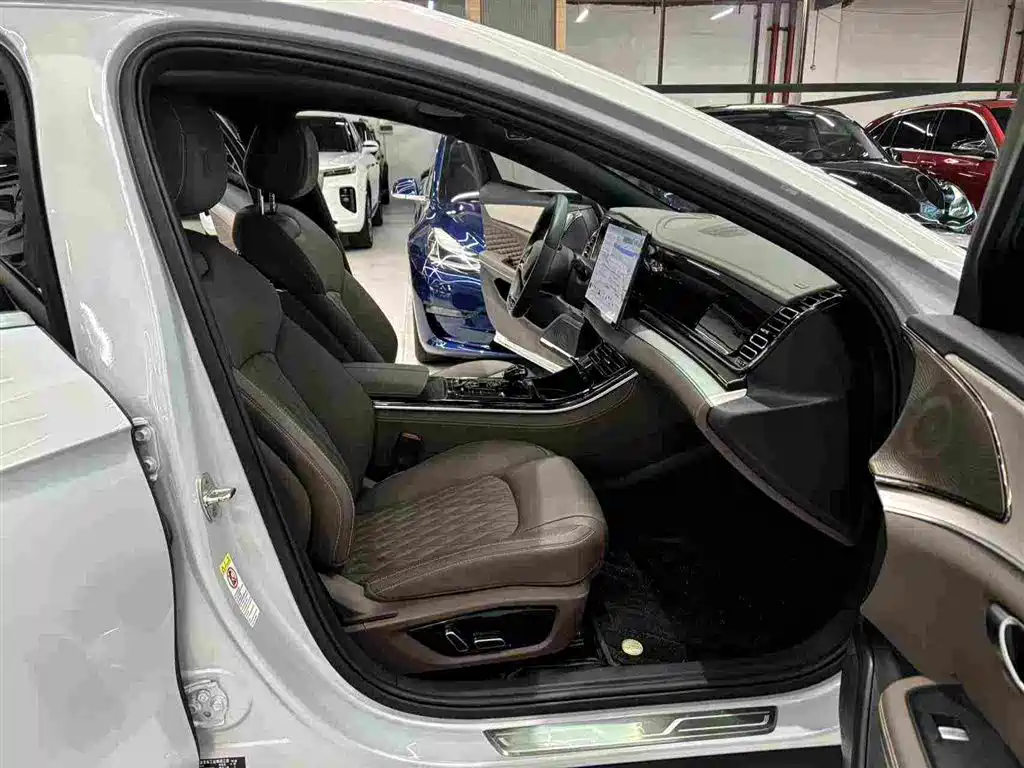 BYD Han — миниатюра 7
