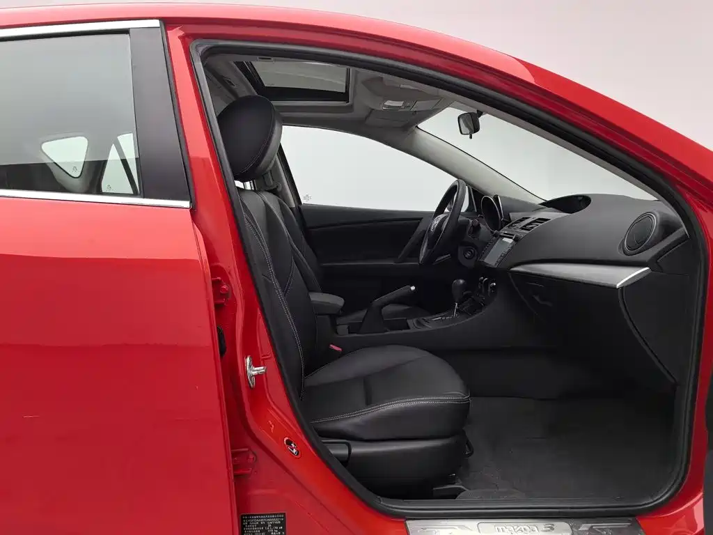Mazda 3 Xingcheng — миниатюра 23
