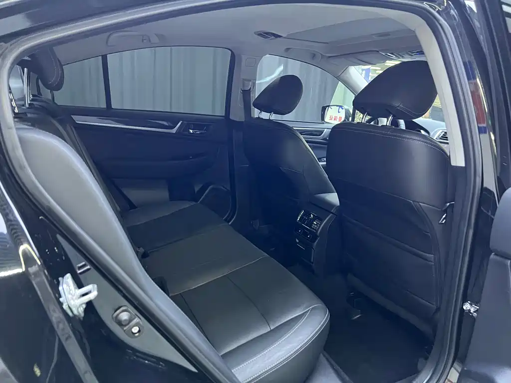 Subaru Legacy — миниатюра 16