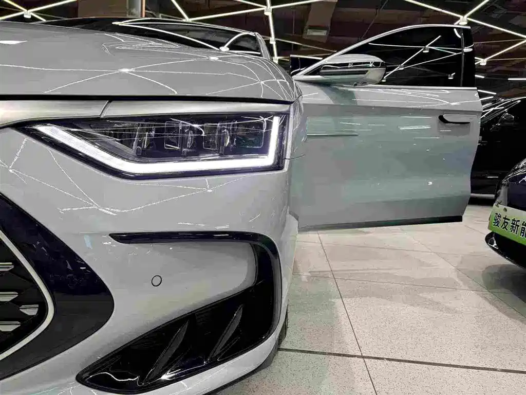 BYD Han — миниатюра 15