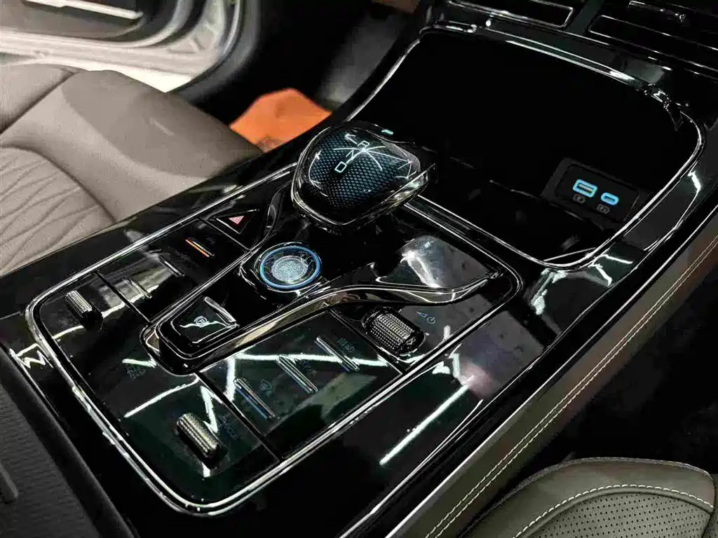 BYD Han — миниатюра 33