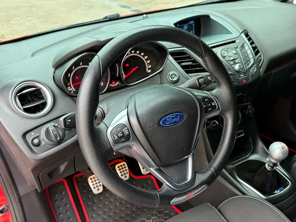 Ford Fiesta 2013 1.6T ST