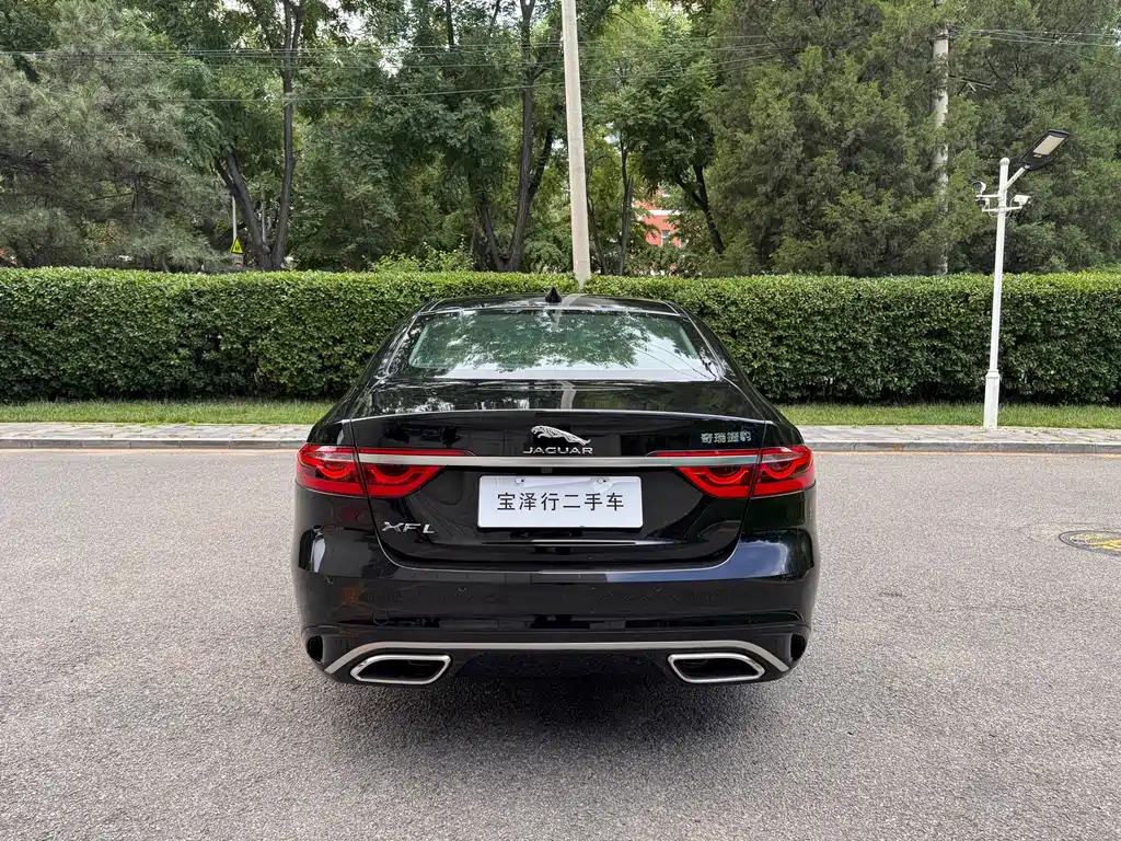 Jaguar XFL 2025 2.0T P250 Premium Luxury