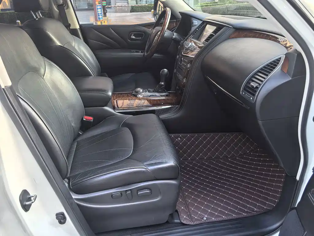 Infiniti QX80 — миниатюра 19