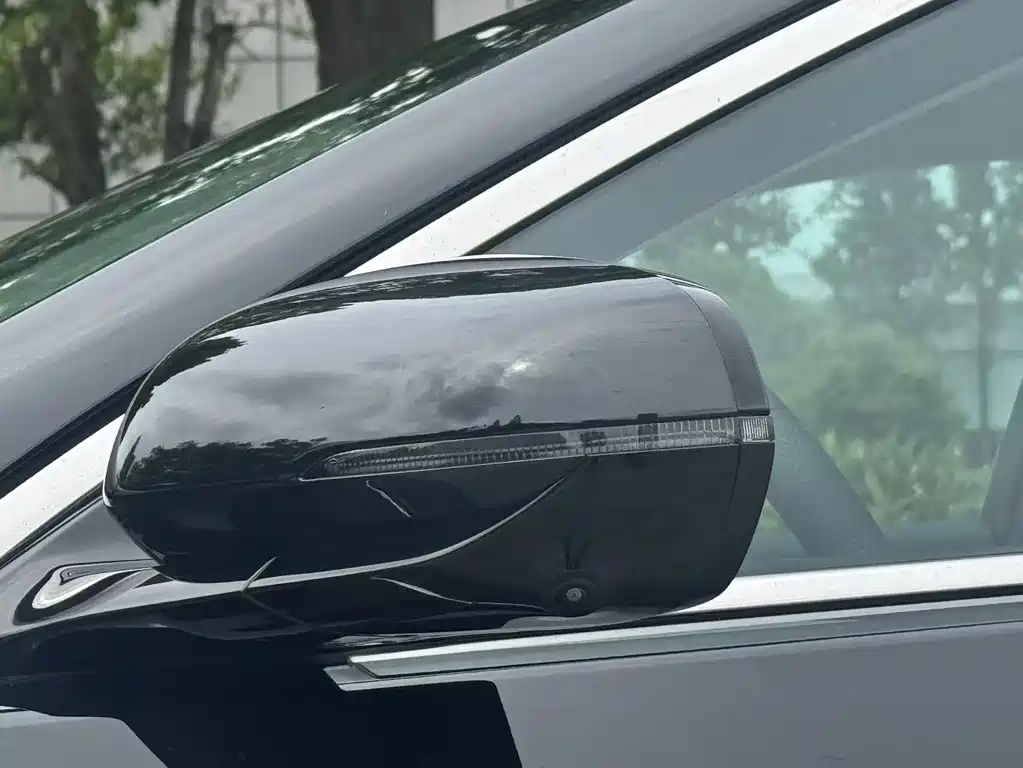 Buick LaCrosse — миниатюра 12