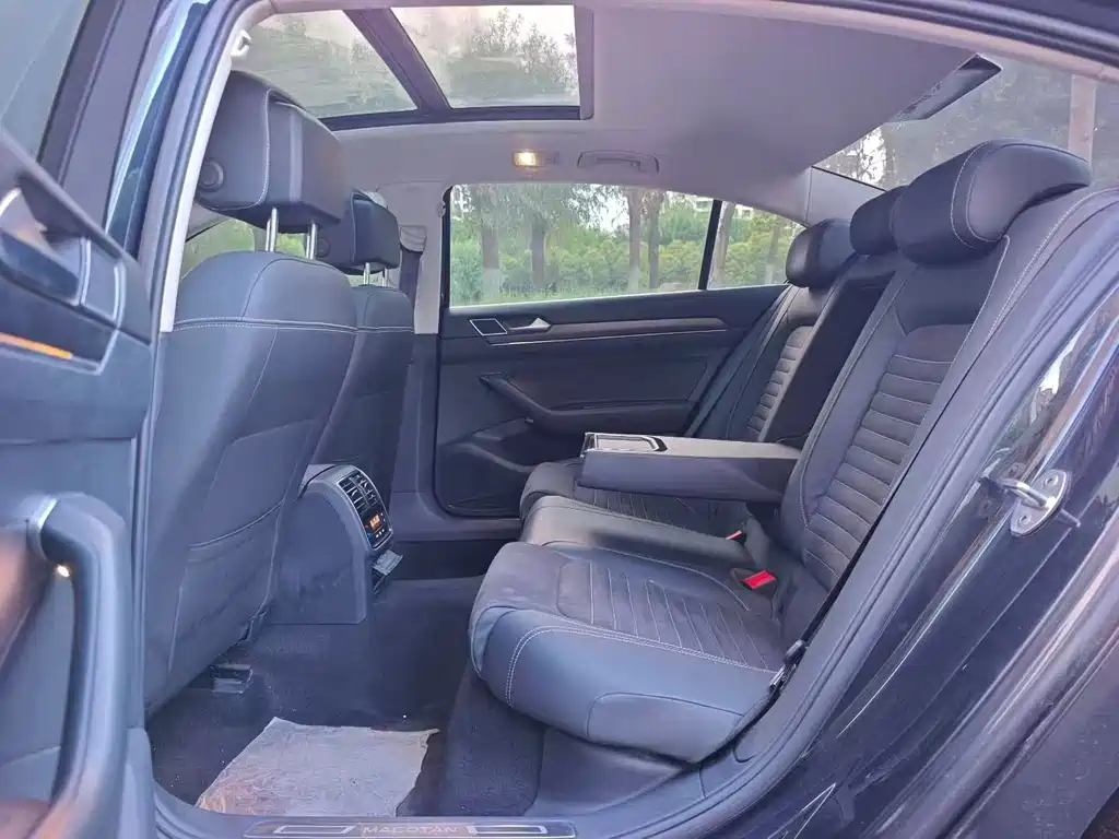 Volkswagen Magotan — миниатюра 6