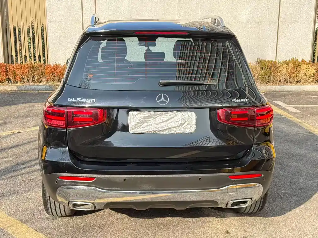MERCEDES-BENZ GLB