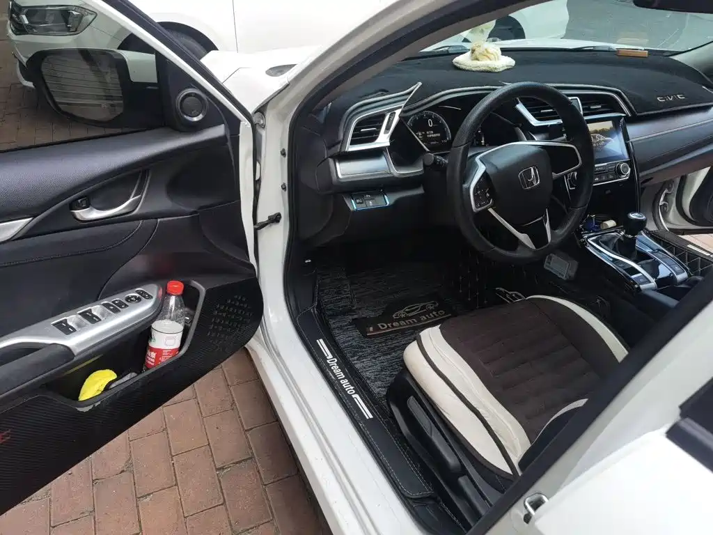 Honda Civic — миниатюра 14