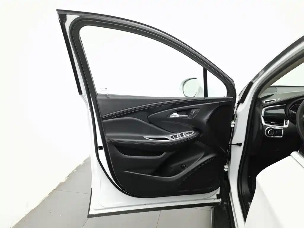 Buick Envision Plus — миниатюра 8