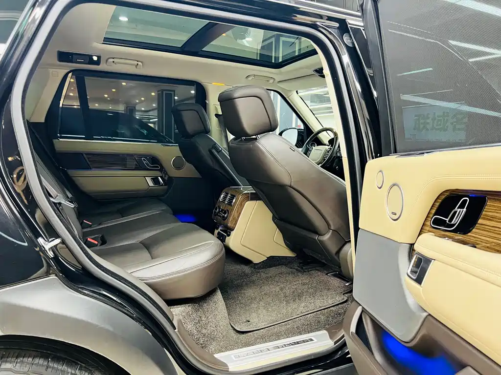 Land Rover Range Rover 2018 3.0 SC V6 Vogue Long Wheelbase