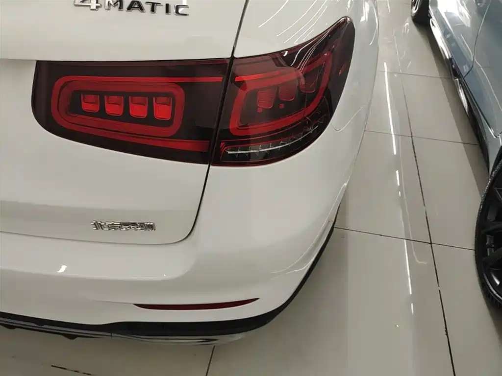 Mercedes-Benz GLC 2022 GLC 260 L 4MATIC