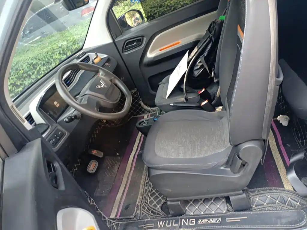 Wuling MINIEV — миниатюра 8