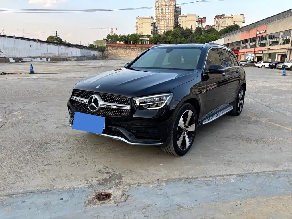 Mercedes-Benz GLC 2023