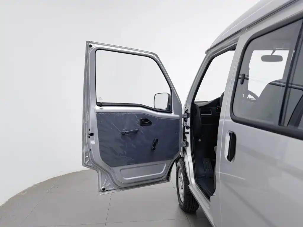 Wuling Zhiguang — миниатюра 8