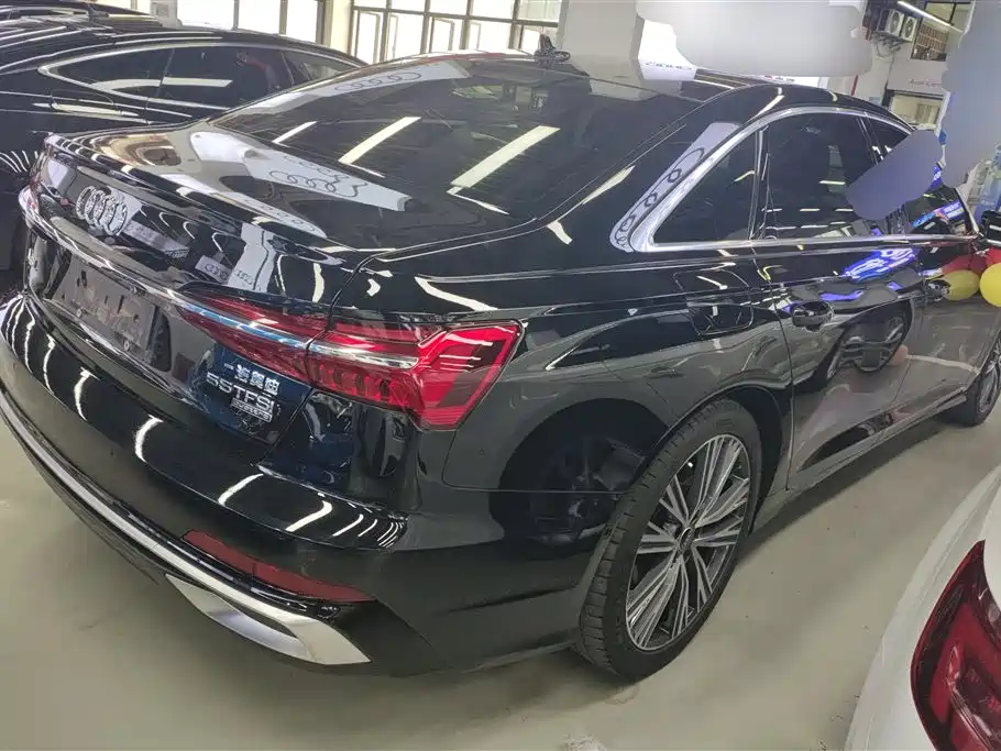 Audi A6L 2023 55 TFSI quattro Flagship