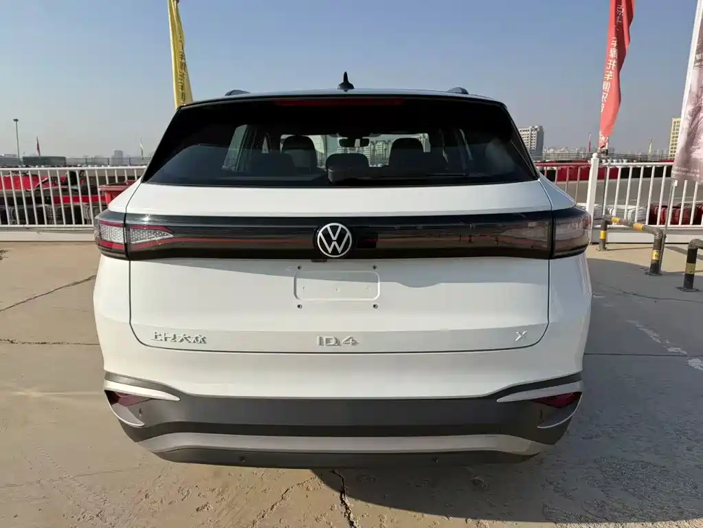 VOLKSWAGEN ID.4 X