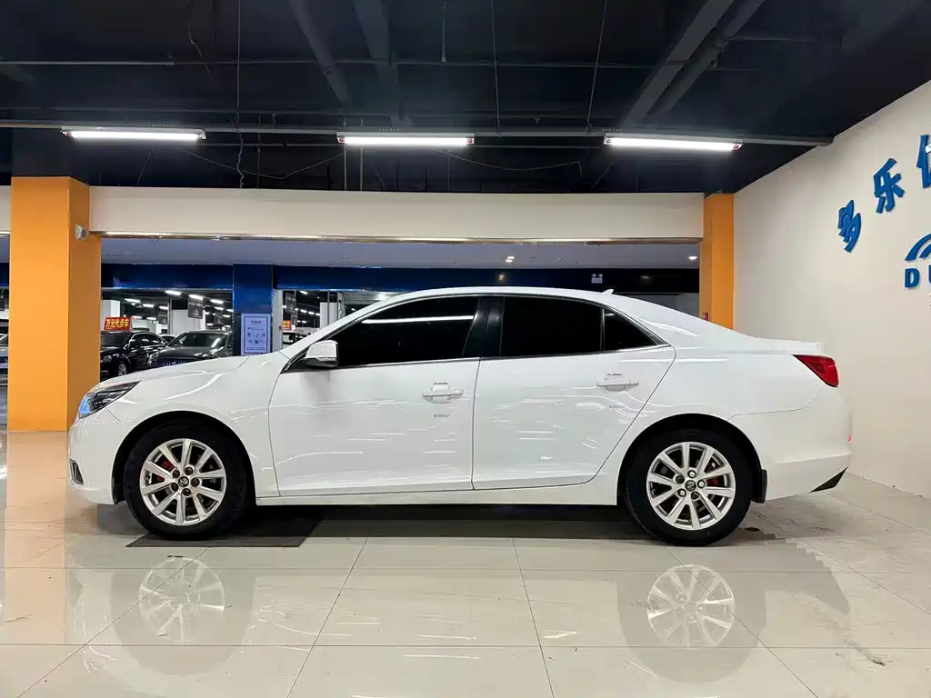 Chevrolet Malibu 2.0L Auto Luxury Edition, фото 9
